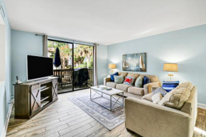 Lagoon View Villa 2 bd 2 & one half bath Steps to the Beach